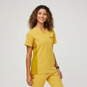 Figs Scrub Top
